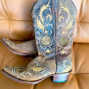 Shyanne Detailed Cow girl boots size 7
